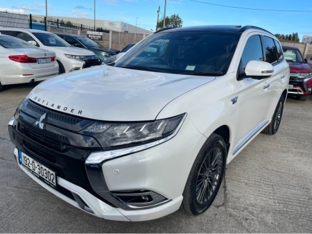 2019 Mitsubishi Outlander (S-Edition) HYBRID 2.4 PHEV AUTOMATIC 5DR MODEL  www.bolandscarcentre.ie €24,900