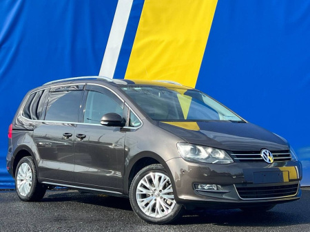 2015 Volkswagen Sharan HIGHLINE 1.4 TSI 7-SEATER AUTO // NEW NCT // LEATHER/ALCANTARA HEATED SEATS // BLUETOOTH MUSIC