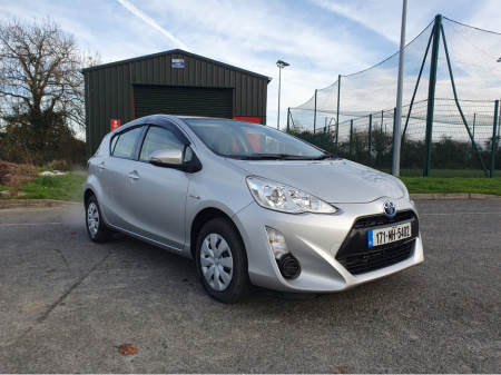2017 Toyota Aqua 1.5 Hybrid €9,950