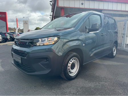 2025 Citroen Berlingo LX Plus  MWB 100