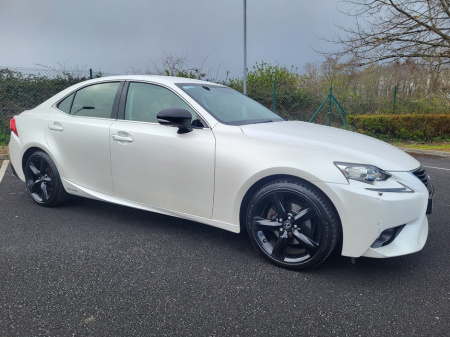 2016 Lexus IS 300 h
