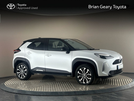 2023 Toyota Yaris Cross HYBRID LUNA SPORT
