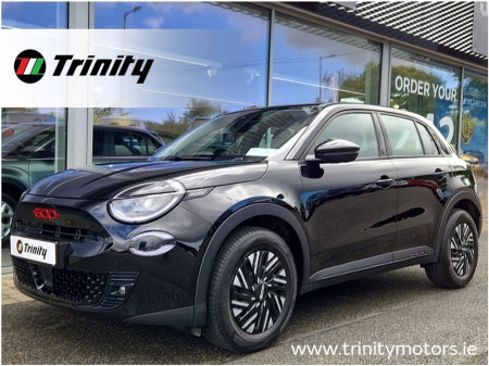 2025 Fiat 600 * RED * 600e* 3.9% FIANNCE AVAILABLE* 54kWh 156BHP * TRINITY MOTORS *