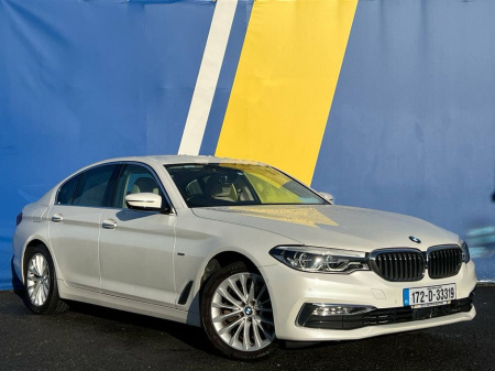2017 BMW 5 Series 523d 2.0 LUXURY-LINE AUTO // LEATHER POWERED & HEATED SEATS // FULL SERVICE HISTORY // 360 DEGREE PARKING SENSORS