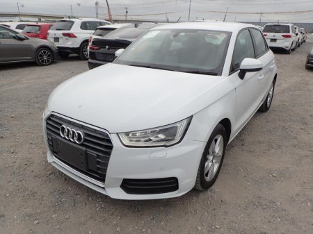 2016 Audi A1 1.0 TFSI €13,940