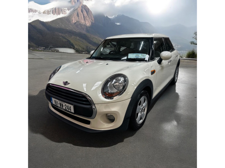 2016 MINI Hatch  €9,995