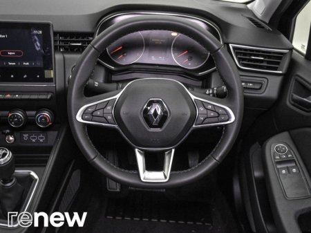 2021 Renault Captur TCe 100 Iconic €19,490