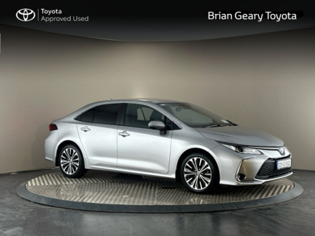 2023 Toyota Corolla HYBRID LUNA SPORT SALOON