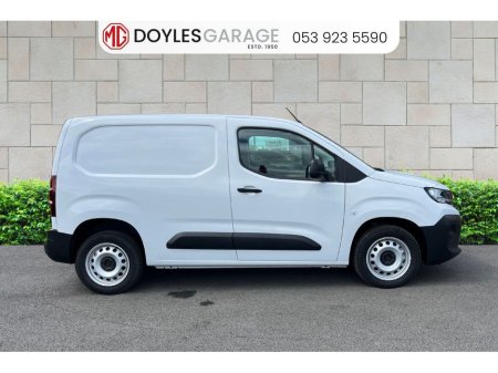 2024 Peugeot Partner PARTNER PRO PLUS1.5 HDI 100 65 €19,472