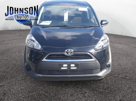 2017 Toyota Sienta 1.5 Petrol Auto €18,950