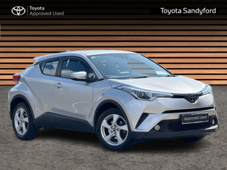 2018 Toyota C-HR 1.2T LUNA + FULL BLACK LEATHER // REAR CAMERA // BLUETOOTH // AIR CON // TOYOTA SAFETY SENSE // ALLOY WHEELS // FULL WARRANTY €19,445