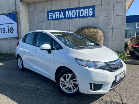 2017 Honda Jazz i-VTEC ES 1.3 PETROL //LOW MILES//