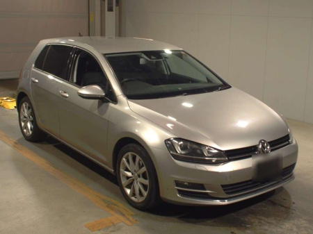 2015 Volkswagen Golf Arrived to Stock, 1.4 litre Golf with Leather interior, stunning car altogether !