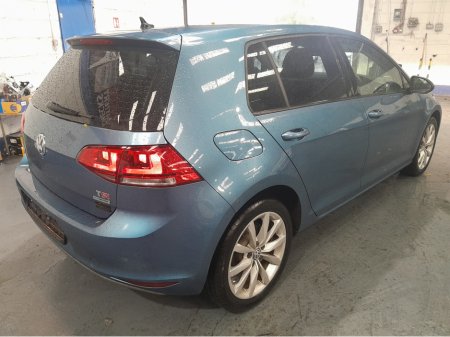 2014 Volkswagen Golf 1.4 Highline €12,950