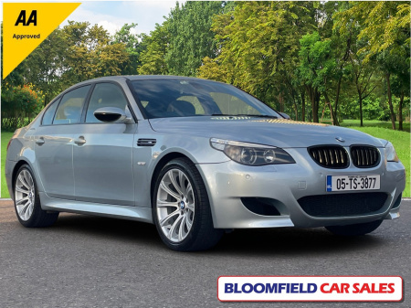 2005 BMW M5 E60 V10  SALOON S85 5.0 // SUN-ROOF €32,950