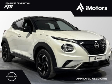 2024 Nissan Juke 1 6 HYB SV Premium 2 tone black roof €28,900