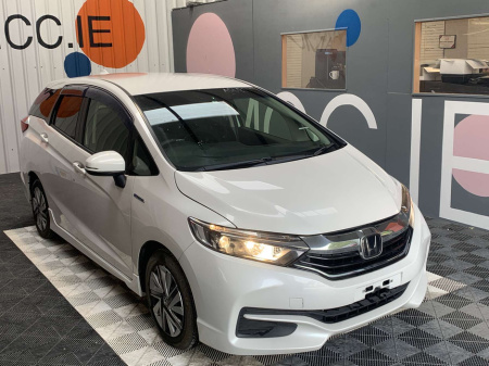2019 Honda Shuttle Honda Shuttle 1.5 Hybrid / Honda Sensing / Cruise Control / Honda Shuttle Automatic