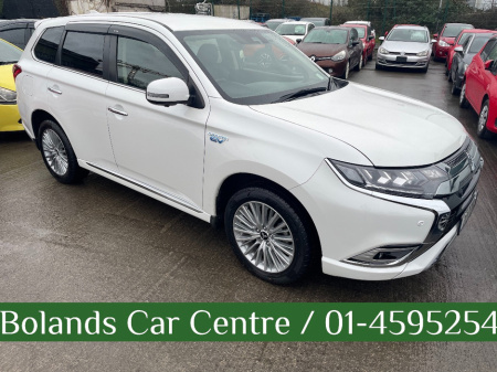 2019 Mitsubishi Outlander (Very Low Km's) HYBRID 2.4 PHEV AUTOMATIC 5DR MODEL  www.bolandscarcentre.ie €24,900