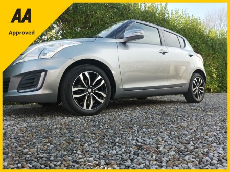 2016 Suzuki Swift 1.2 FOUR CYLINDER AUTOMATIC COMPREHENSIVE SERVICE HISTORY (7 STAMPS) LEATHER / VELOUR INTERIOR REVERSE CAMERA LARGE TOUCH SCREEN MULTIMEDIA  SYSTEM PRIVACY GLASS FACTORY IMMOBILISER PUSH BUTTON START