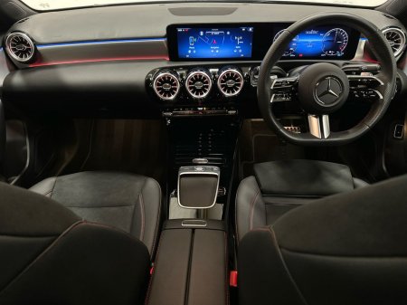 2024 Mercedes-Benz A Class A250 e AMG Line Executive €44,900