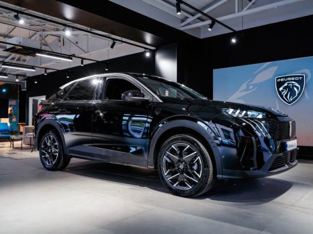 2025 Peugeot 3008 GT 1.2 Mhev 136 E-dct6