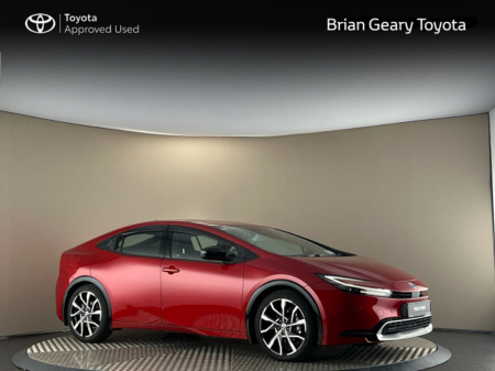 2025 Toyota Prius PHEV