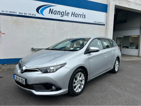 2018 Toyota Auris 1.4 D-4D LUNA .  FINANCE AVAILABLE. TRADE IN WELCOME. www.nangleharris.ie. ALL CARS CHECKED WITH MOTORCHECK.IE CALL 01 5620011 €14,900
