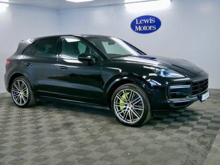 2020 Porsche Cayenne 4.0 V8 E-HYBRID TURBO S 4WD AUTO €92,950
