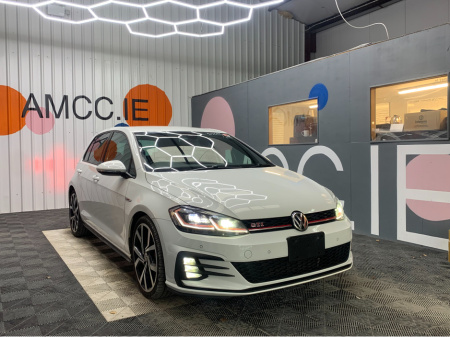 2017 Volkswagen Golf GTI AUTOMATIC / 63k KMs / Adaptive Cruise, Reverse Camera & More