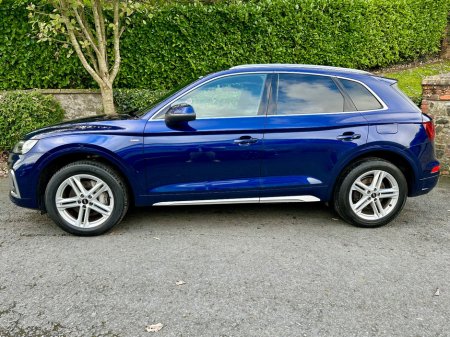 2022 Audi Q5  €43,950
