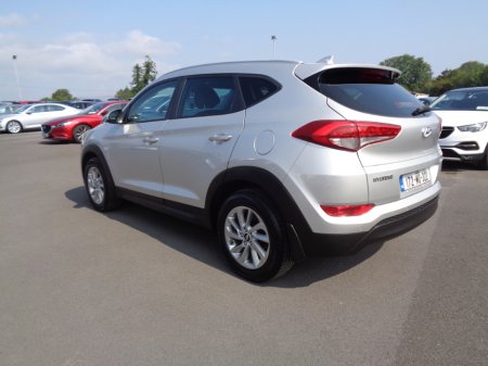 2017 Hyundai Tucson ix35 1.7 Executive 5DR €17,900