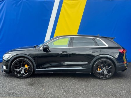 2021 Audi e-tron 50 QUATTRO // ADAPTIVE AIR SUSPENSION // RS-PERFORMANCE // LEATHER POWERED & HEATED SEATS €33,900