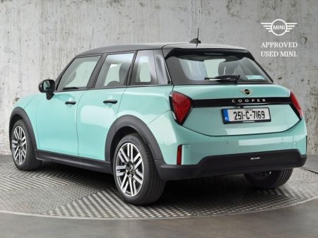 2025 MINI Hatch Cooper C 5 Door €38,900