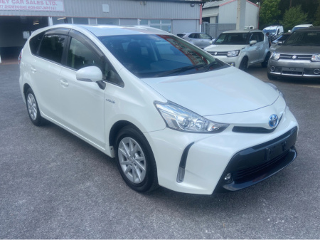 2015 Toyota Prius Alpha 1.8