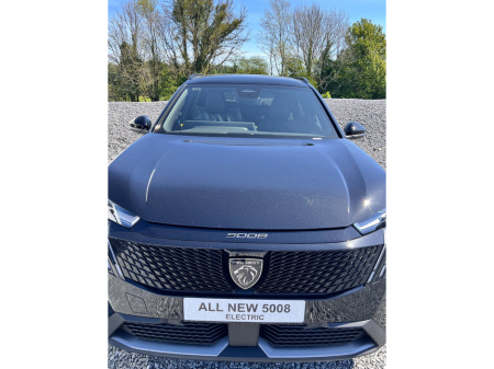 2025 Peugeot 5008 BEV 73kwh 210hp GT €57,500