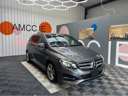 2017 Mercedes-Benz B Class ONLY €16950! B180 AUTOMATIC / 62k KMs / HEATED SEATS , REVERSE CAMERA & MORE €16,950