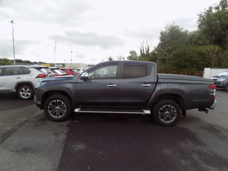 2022 Mitsubishi L200 INSTYLE 6AT 4DR AUTO 2.5 DID CR 4WORK €32,950