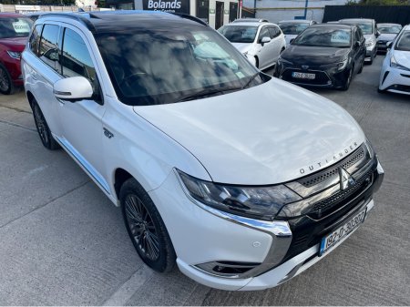 2019 Mitsubishi Outlander (S-Edition) HYBRID 2.4 PHEV AUTOMATIC 5DR MODEL  www.bolandscarcentre.ie €24,900