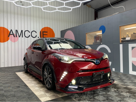 2019 Toyota C-HR 1.8 HYBRID / 69k KMs / Reverse Camera, Cruise Control & More