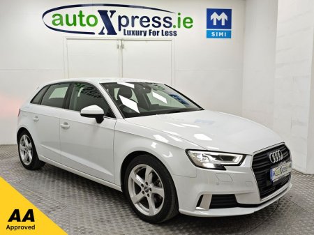 2017 Audi A3 SPORTSBACK 1.4 TFSI Automatic, Reversing camera