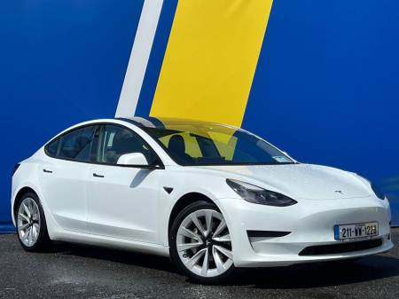 2021 Tesla Model 3 STANDARD RANGE + // TESLA AUTOPILOT // PARKING SENSORS & REVERSE CAMERA // 19