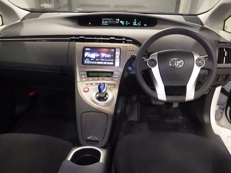 2013 Toyota Prius COMING IN NEW YEAR !! 2013 Prius Pearl White 122K Klms