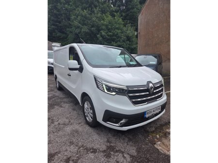 2022 Renault Trafic LL30 BLUE DCI 150 SPORT PANEL €22,600