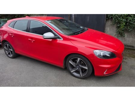 2016 Volvo V40 2.0 T2 R-DESIGN 122BHP 5DR 40 SERIES €12,250