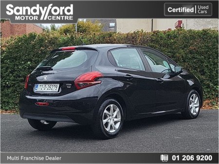 2017 Peugeot 208 1.2 PureTech 82bhp Active 3 dr €9,950