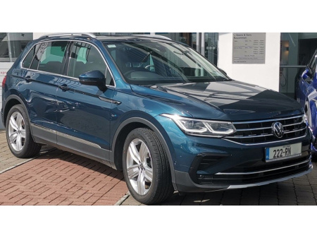 2022 Volkswagen Tiguan Elegance 2.0 TDI 150HP *REARVIEW CAMERA, SUNROOF, APP CONNECT*
