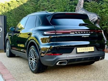 2023 Porsche Cayenne E-HYBRID 5DR AUTO €96,950
