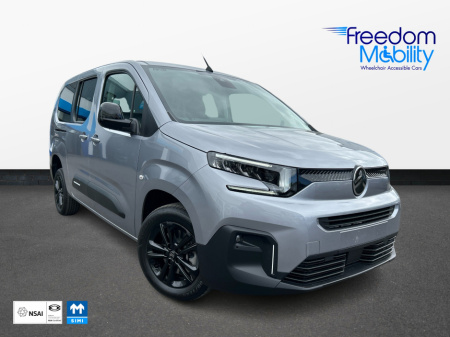 2025 Citroen Berlingo Multispace wheelchair accessible. new model. €34,400