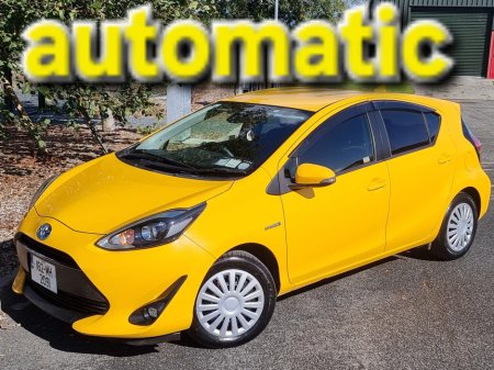 2018 Toyota Aqua Toyota Aqua 2018 automatic hybrid €10,900