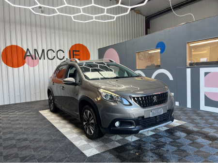 2017 Peugeot 2008 2008 1.2 AUTOMATIC / 56k KMs / HEATED SEATS , PARKING SENSORS & MORE